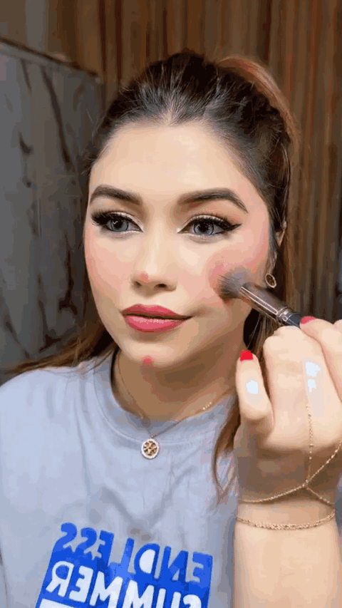 Maybelline Glokisser Cheek Blush (BUY 1 GET 1 FREE)